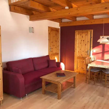 Schwalbennest - Gemuetlichkeit Und Weitblick Apartment